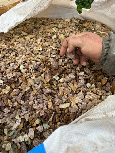 Златолит персиковый декоративная каменная крошка купить в Коломне