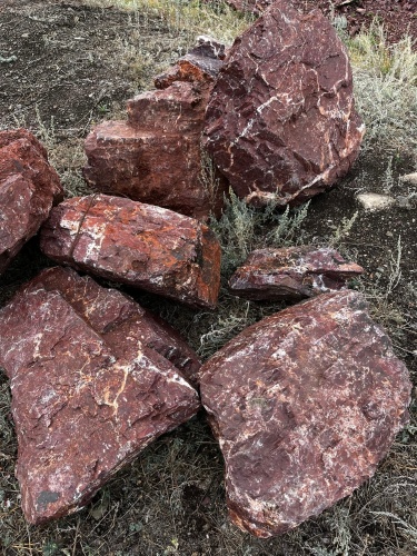 Камни для ландшафтного дизайна красно-фиолетовые 10-60 килограмм купить в Коломне
