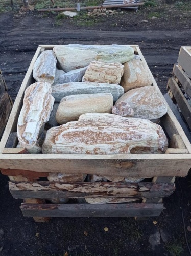 Златолит жёлтый, жёлто-зелёный глыбки и валуны для ланшафтного дизайна купить в Коломне