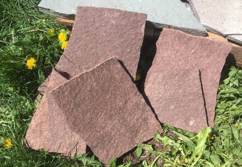 Плитняк лемезит бордовый для цоколя 1,5-2 см купить в Коломне