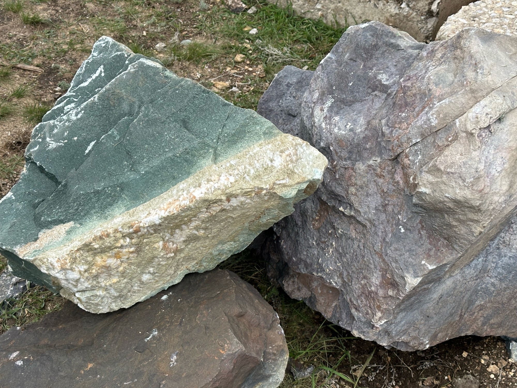 Камни для ландшафтного дизайна зелёные 10-60 килограмм купить в Коломне