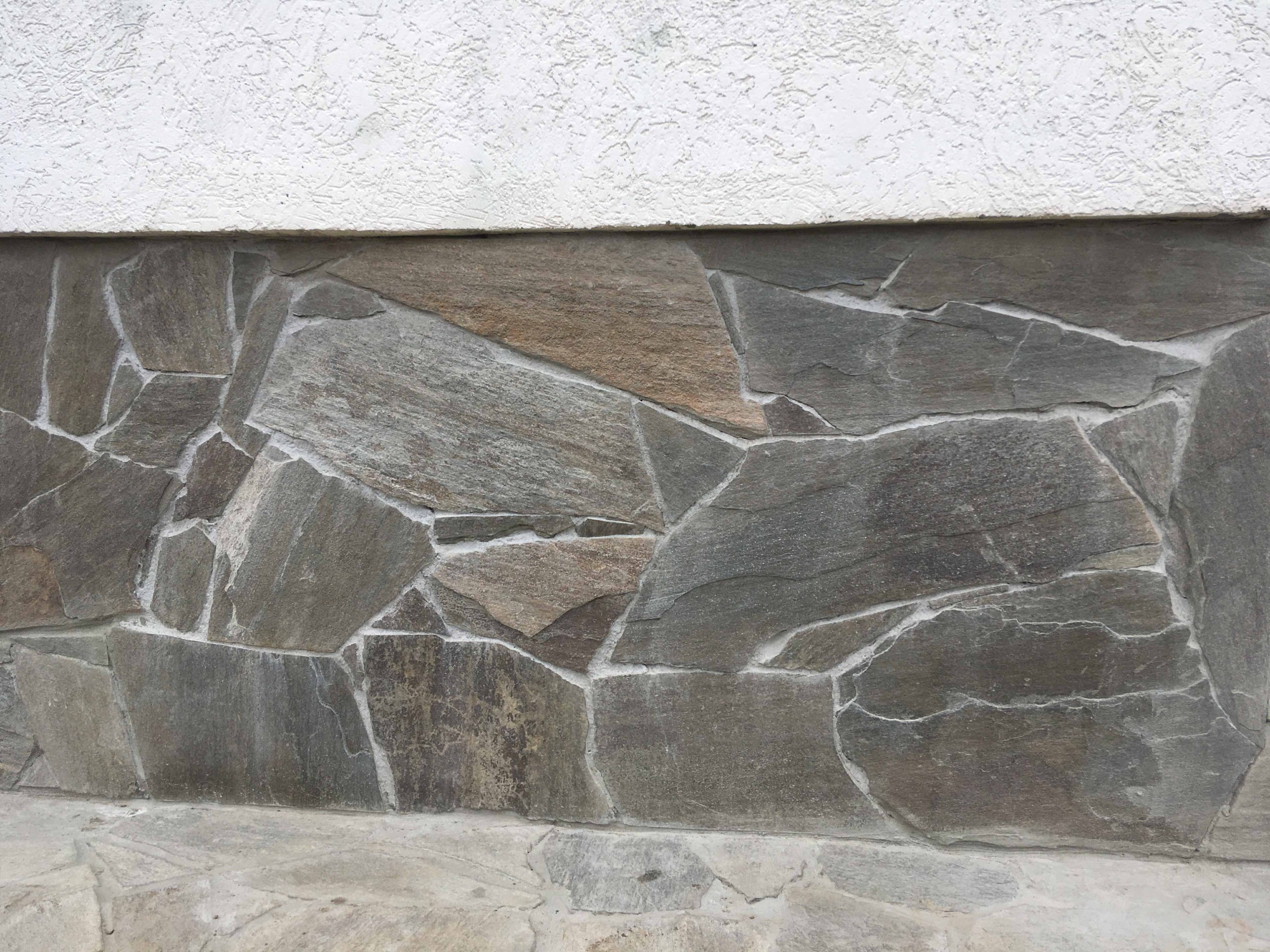 Плитняк златолит Уральский  для фасада купить в Коломне