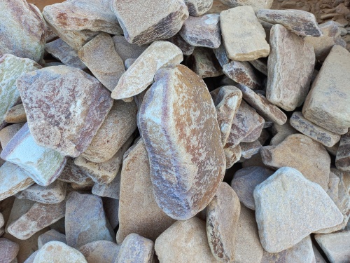 Златолит жёлтый, жёлто-зелёный глыбки и валуны для ланшафтного дизайна купить в Коломне