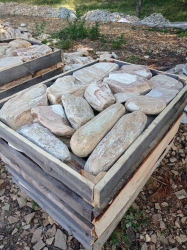 Златолит жёлтый, жёлто-зелёный глыбки и валуны для ланшафтного дизайна купить в Коломне