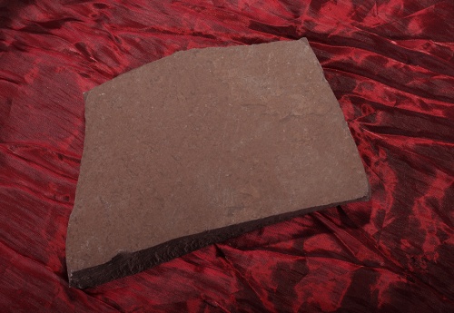 Плитняк лемезит бордовый для цоколя 1,5-2 см купить в Коломне