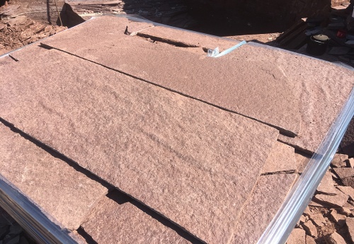 Плитняк лемезит бордовый для цоколя 1,5-2 см купить в Коломне