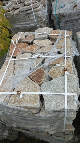 Плитняк галтованный гранитный для ландшафтного дизайна купить в Коломне