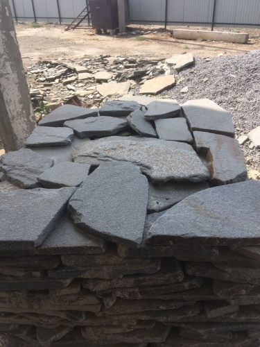 Златолит серебристый галтованный для лестниц купить в Коломне